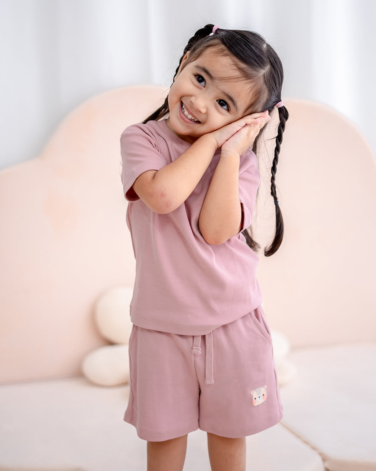 LEBEAR SIGNATURE EMBROIDERY TEE IN TEA ROSE
