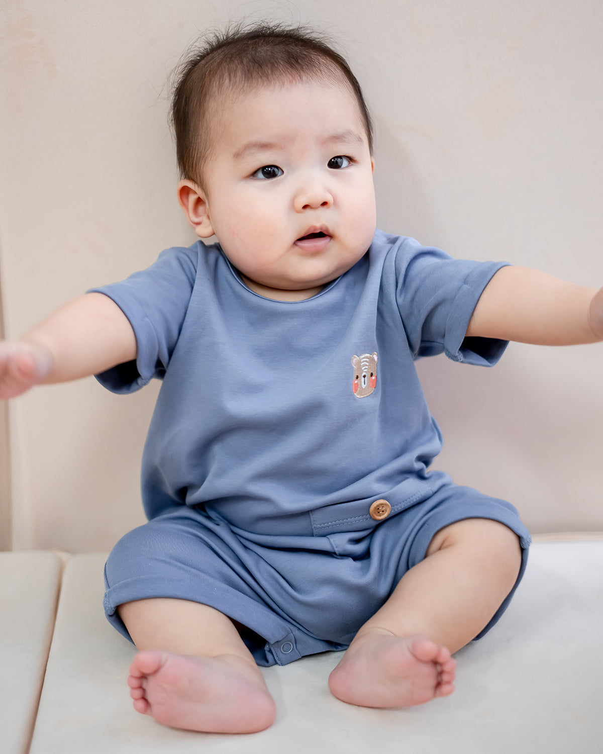 LEBEAR SIGNATURE EMBROIDERY ONESIE IN STEEL BLUE