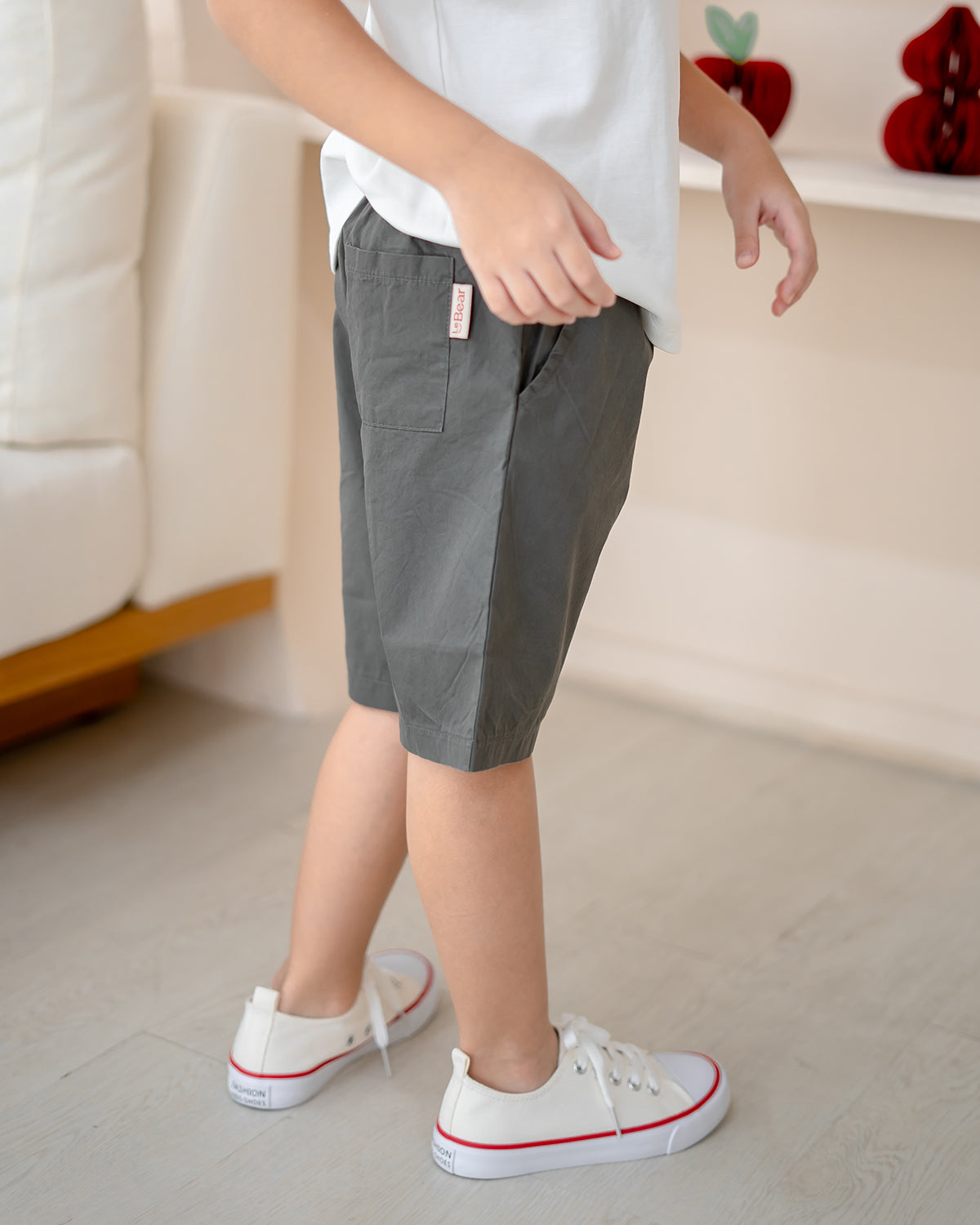 Kids Charcoal shorts with elastic waist – lightweight daily essentials