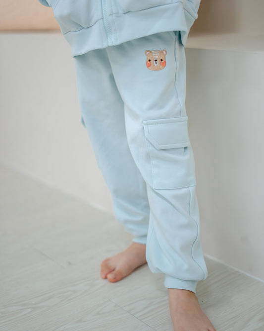 LEBEAR UTILITY JOGGER PANTS IN SKY BLUE