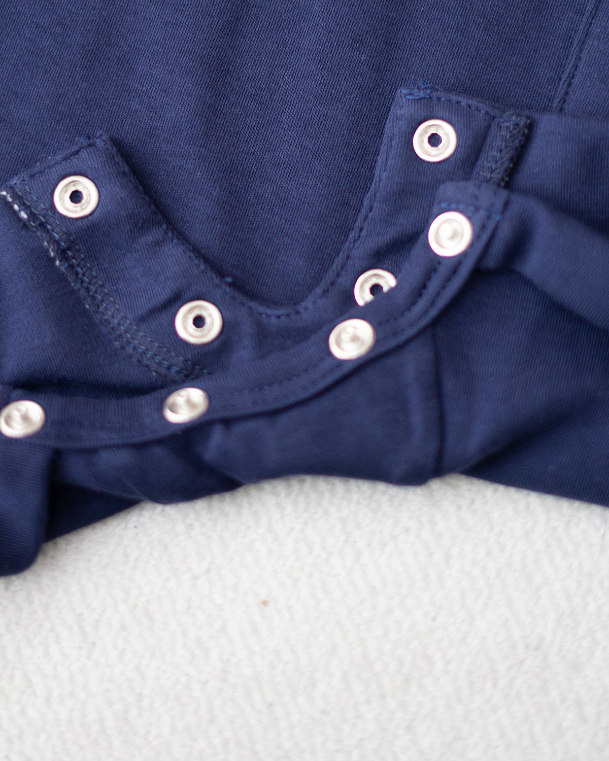 LEBEAR SIGNATURE EMBROIDERY ONESIE IN DEEP SEA BLUE