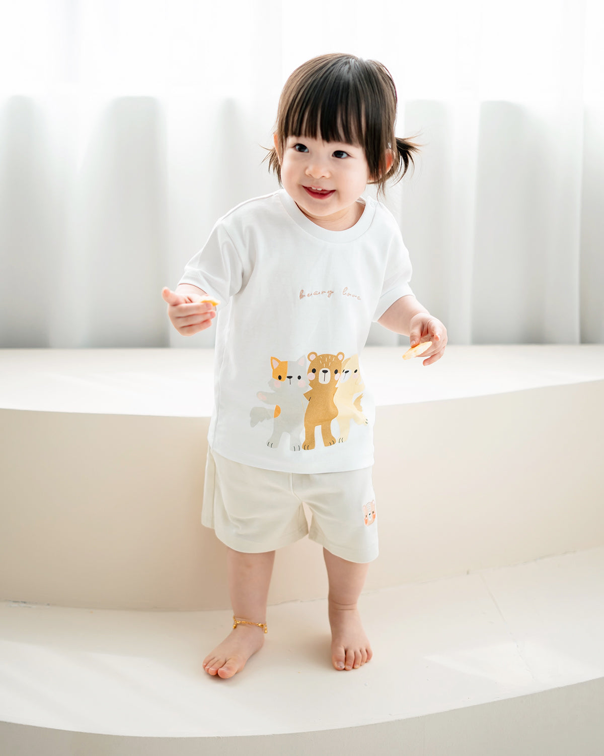 BEARY LOVE TEE IN WHITE