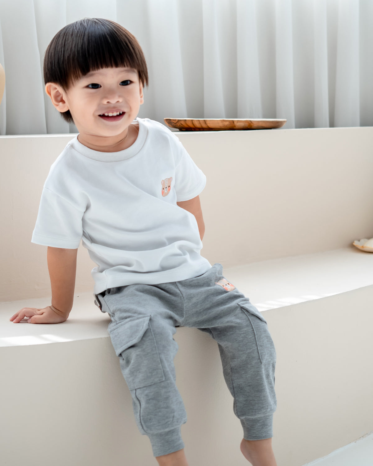 LEBEAR UTILITY JOGGER PANTS IN STEEL GREY