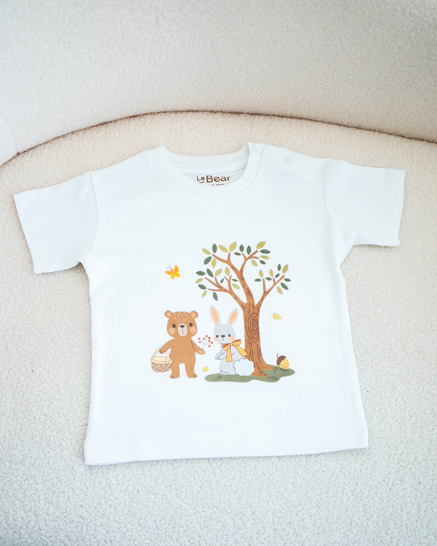 LEBEAR ENCHANTED GARDEN TEE IN WHITE