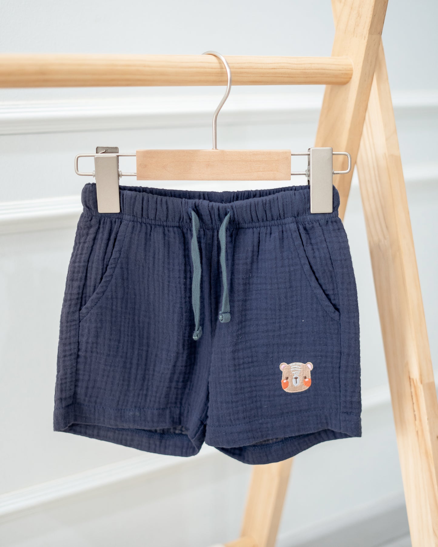 LEBEAR EMBROIDERY SHORTS V2 IN ADMIRAL BLUE