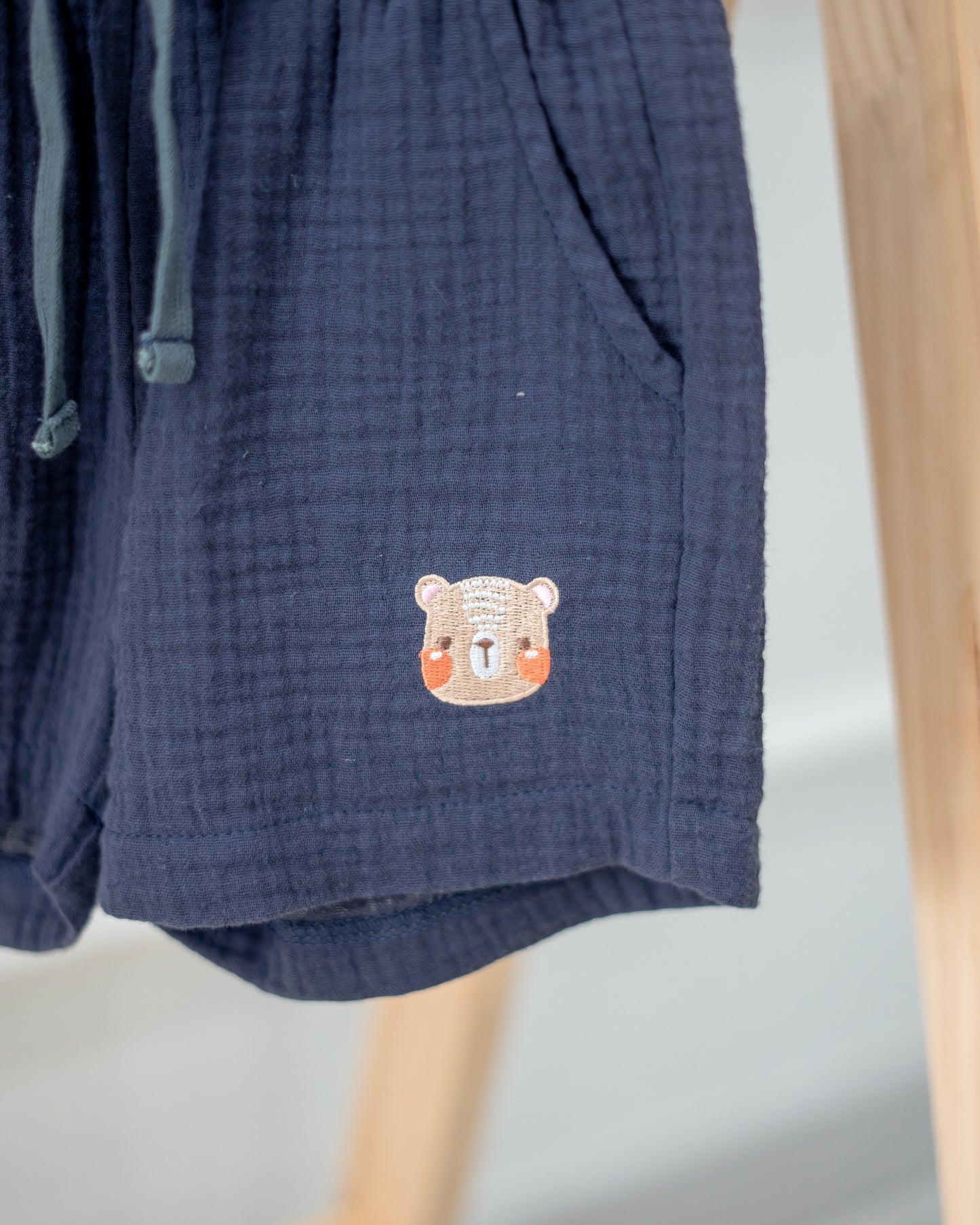 LEBEAR EMBROIDERY SHORTS V2 IN ADMIRAL BLUE