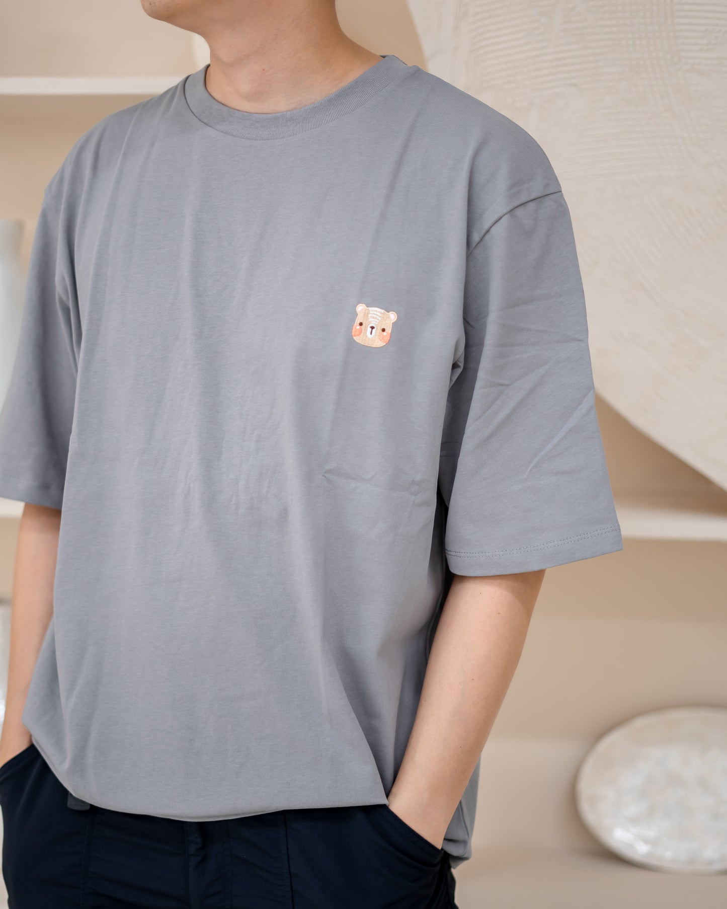 LEBEAR ADULT OVERSIZED TEE IN LIGHT GREY