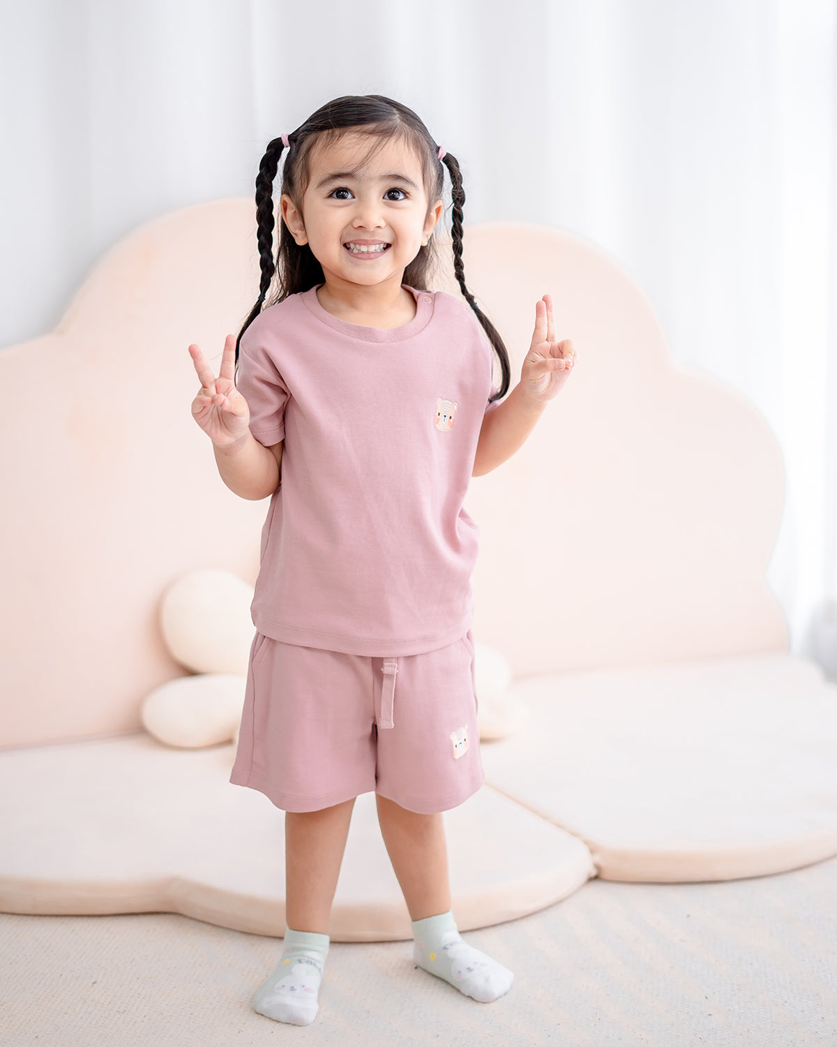 LEBEAR SIGNATURE EMBROIDERY TEE IN TEA ROSE