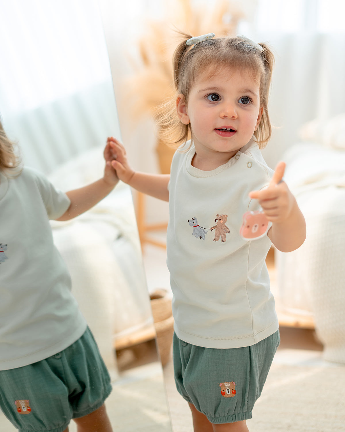 BEAR & PUP EMBROIDERY TOP