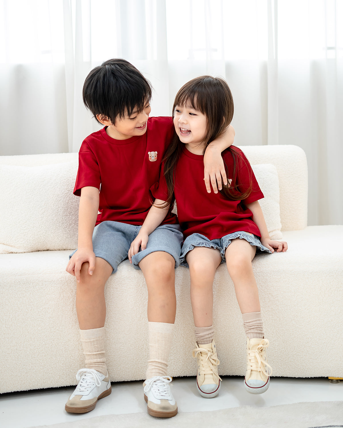 LEBEAR SIGNATURE EMBROIDERY TEE IN RED