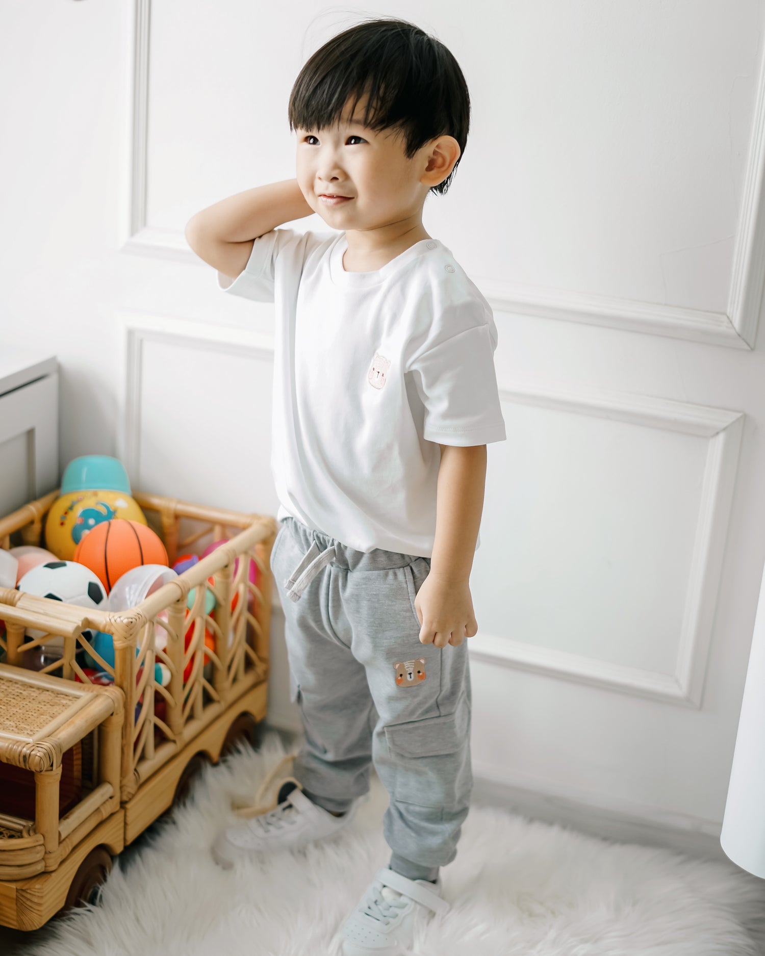 LEBEAR UTILITY JOGGER PANTS IN STEEL GREY