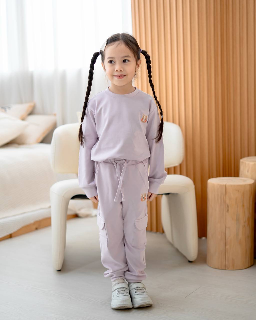 LEBEAR SIGNATURE EMBROIDERY LONG SLEEVE TEE IN LILAC