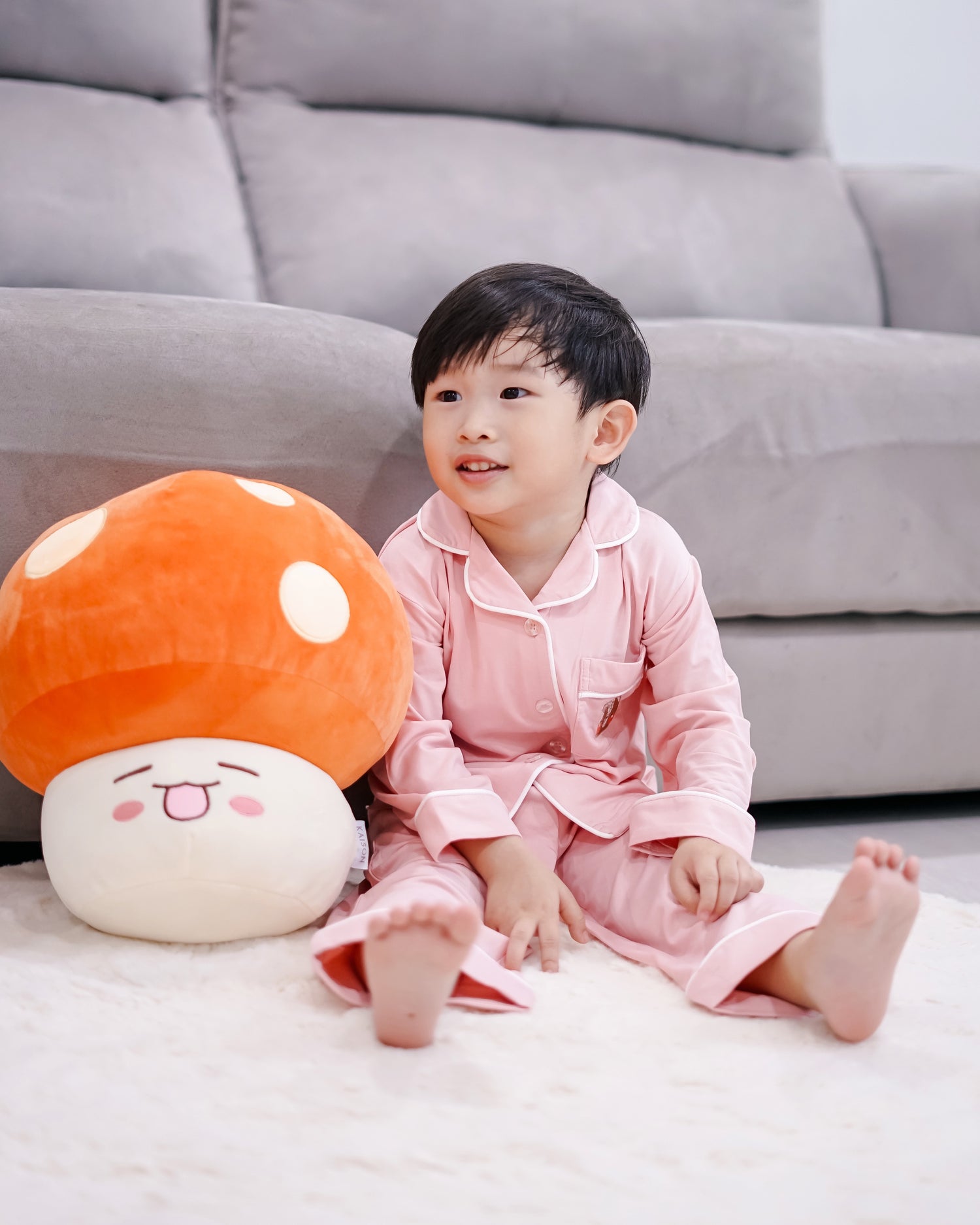 Soft pink bamboo kids pyjamas by Lebear, made with OEKO-TEX certified fabric for comfort
