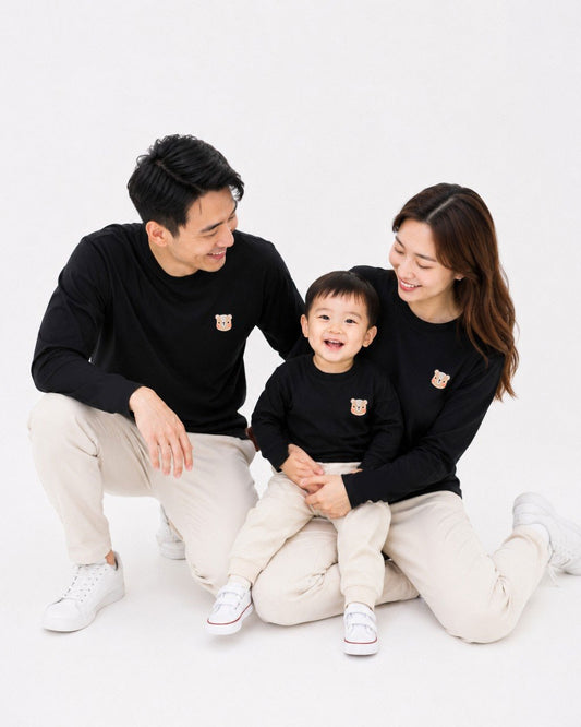 LEBEAR ADULT SIGNATURE EMBROIDERY LONG SLEEVE TEE IN BLACK