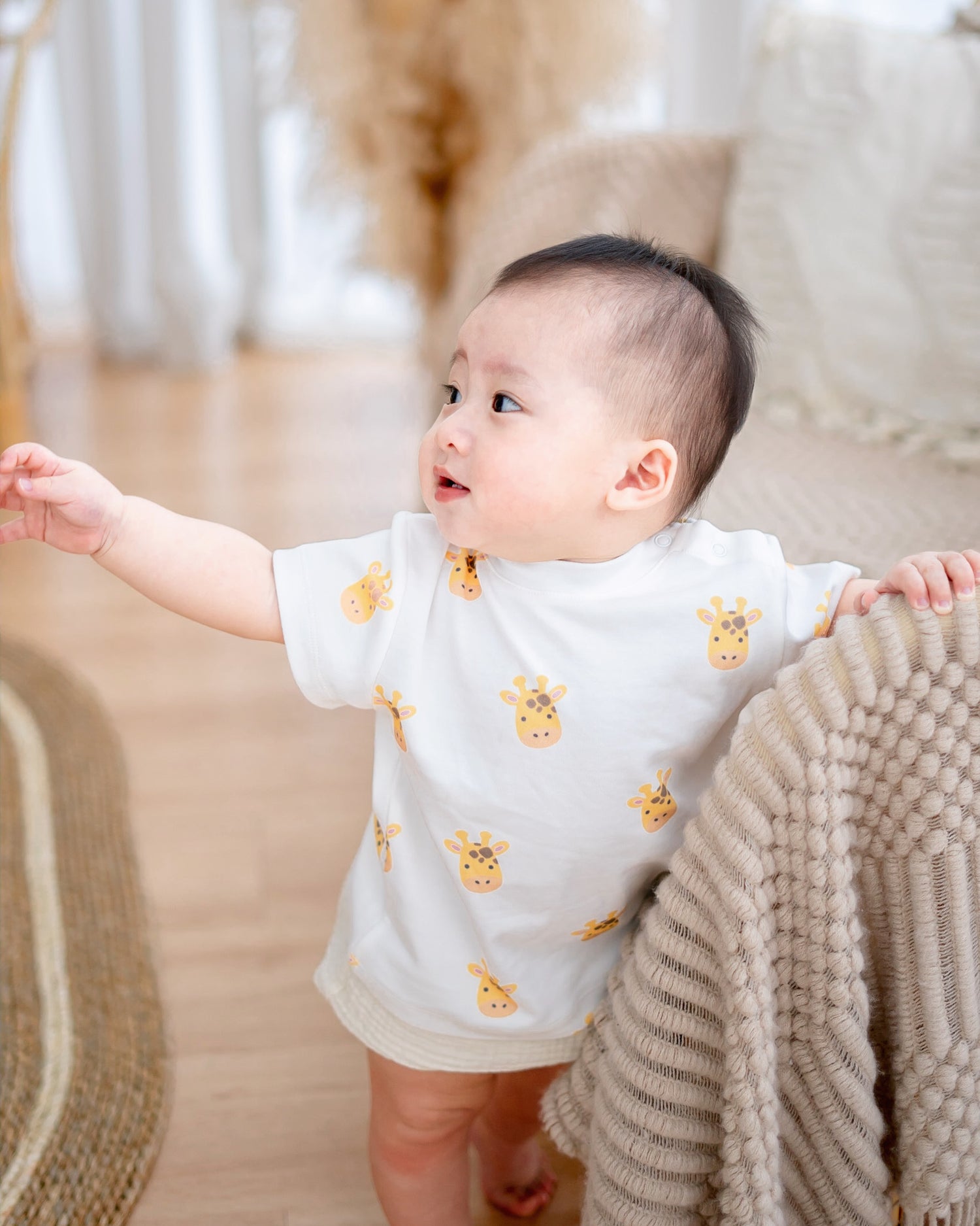 Oversize Giraffe Top in White